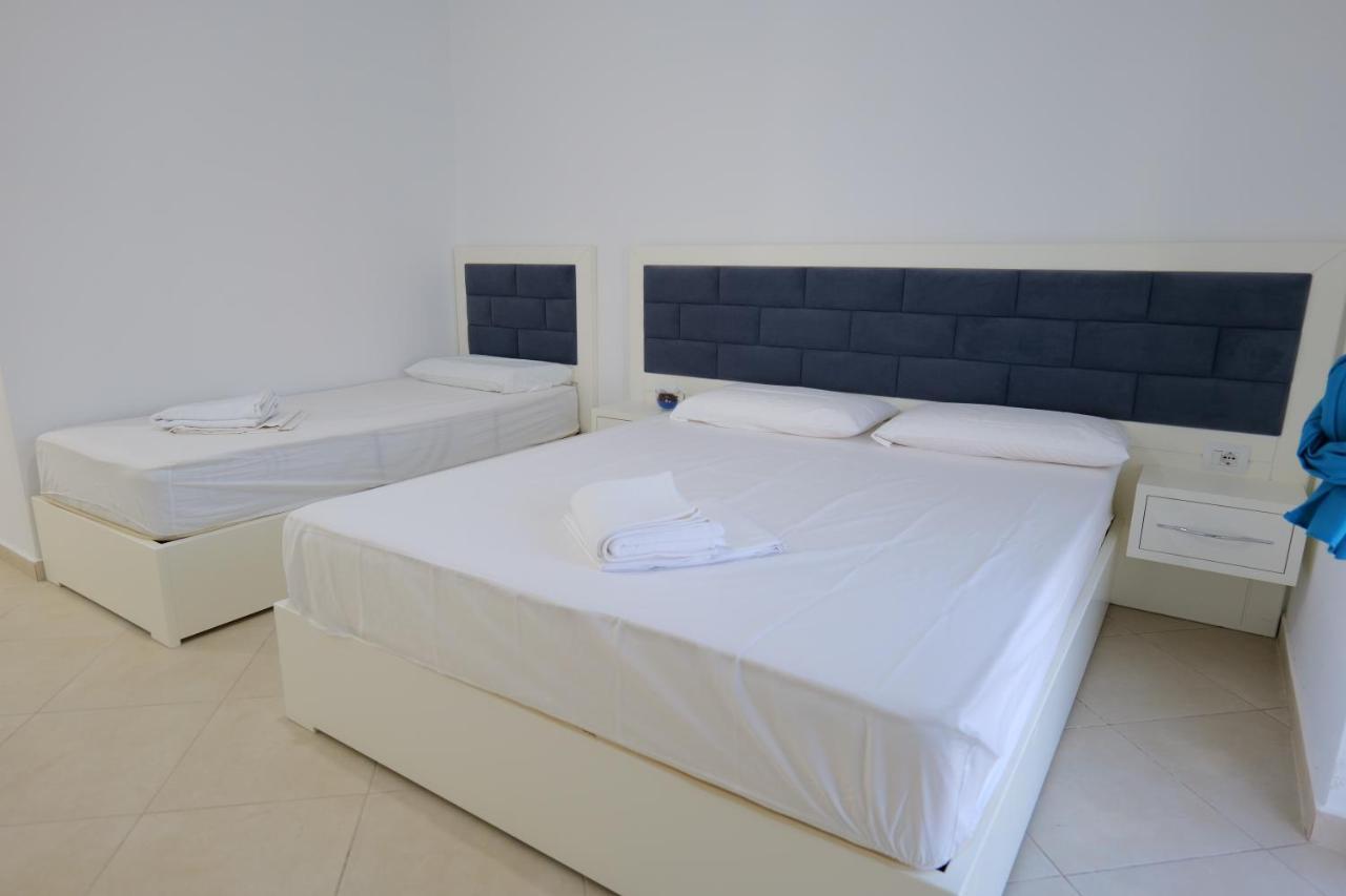 Davide Rooms Sarandë エクステリア 写真